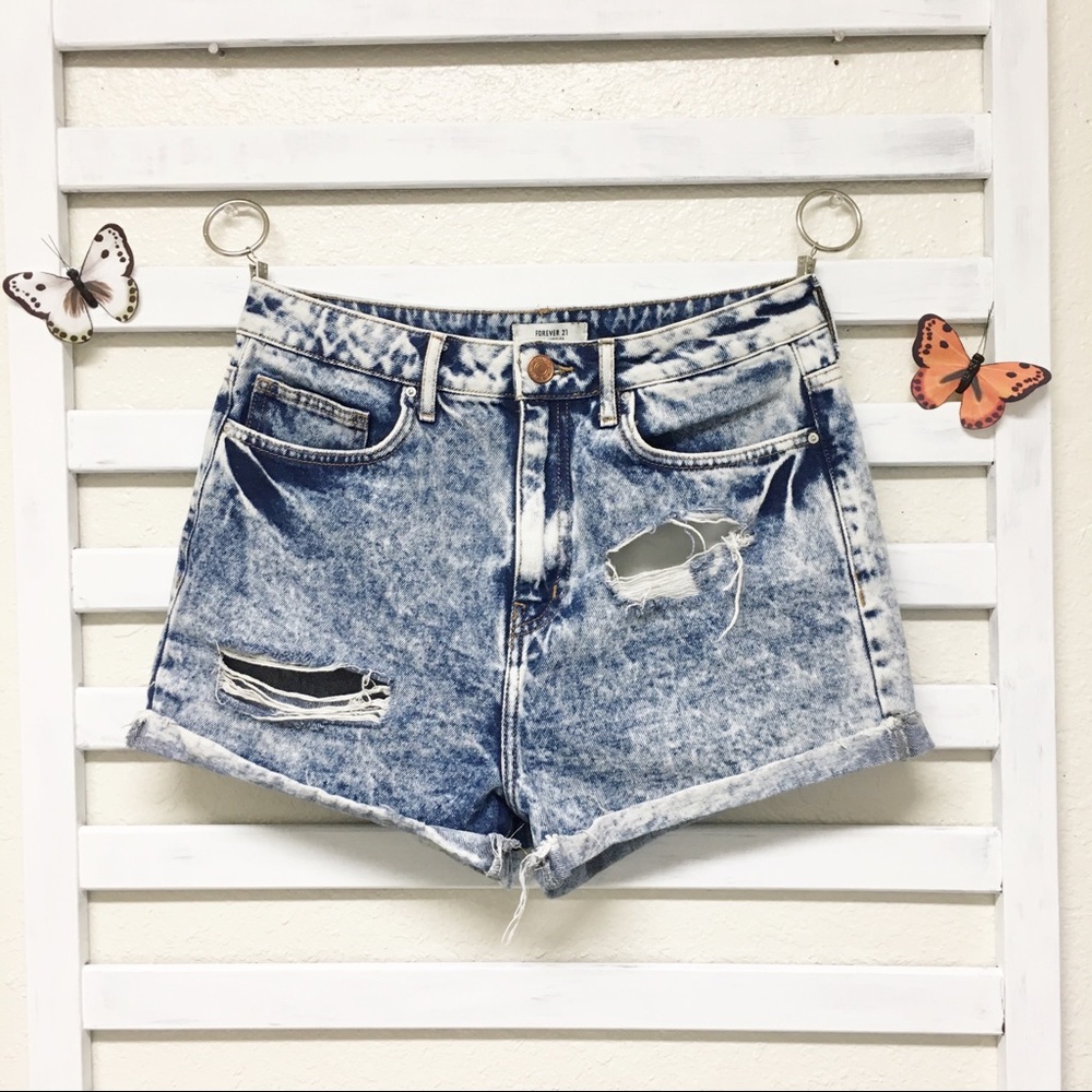 High waisted short distressed denim Forever 21